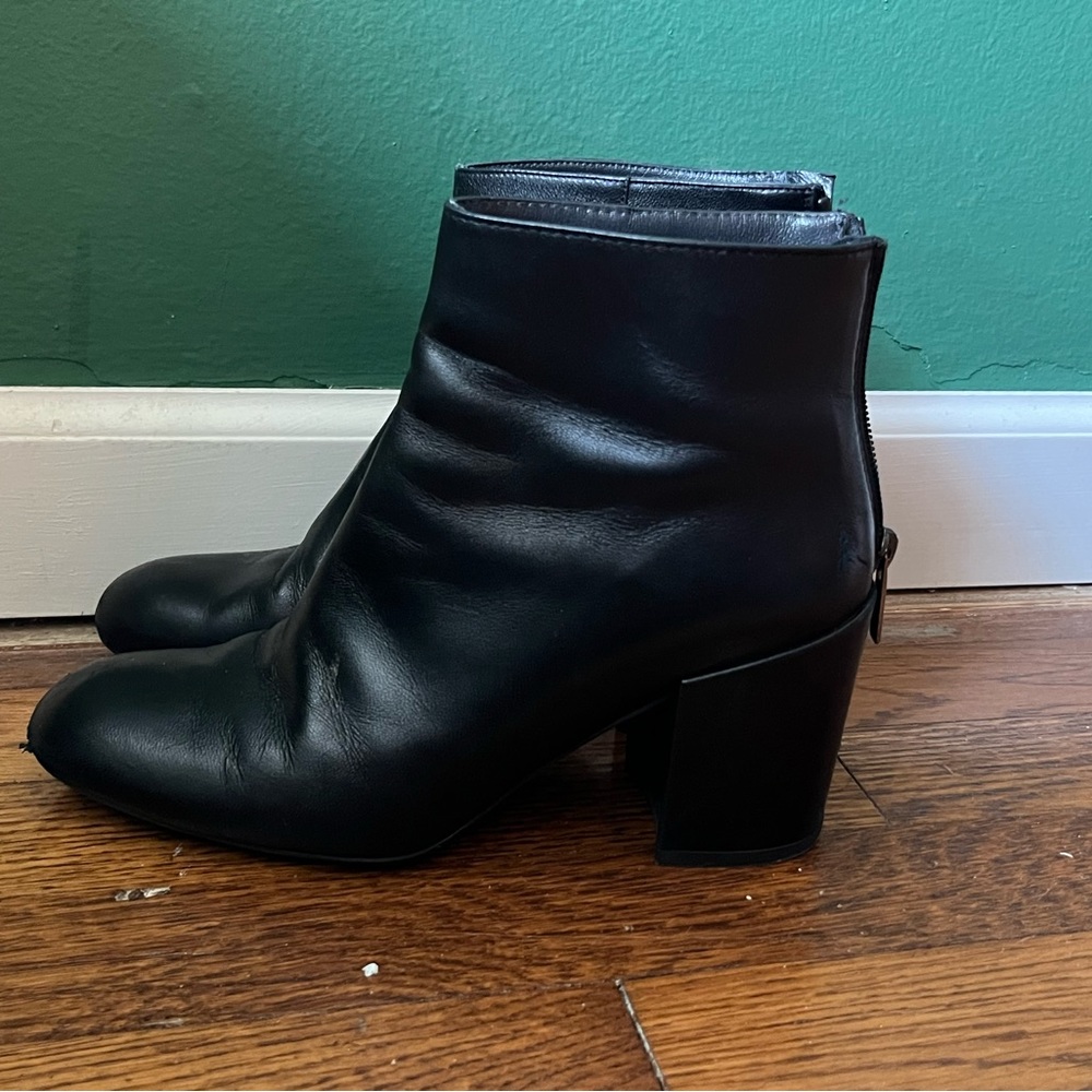 Stuart Weitzman Block Heel Ankle Boots/Booties 7